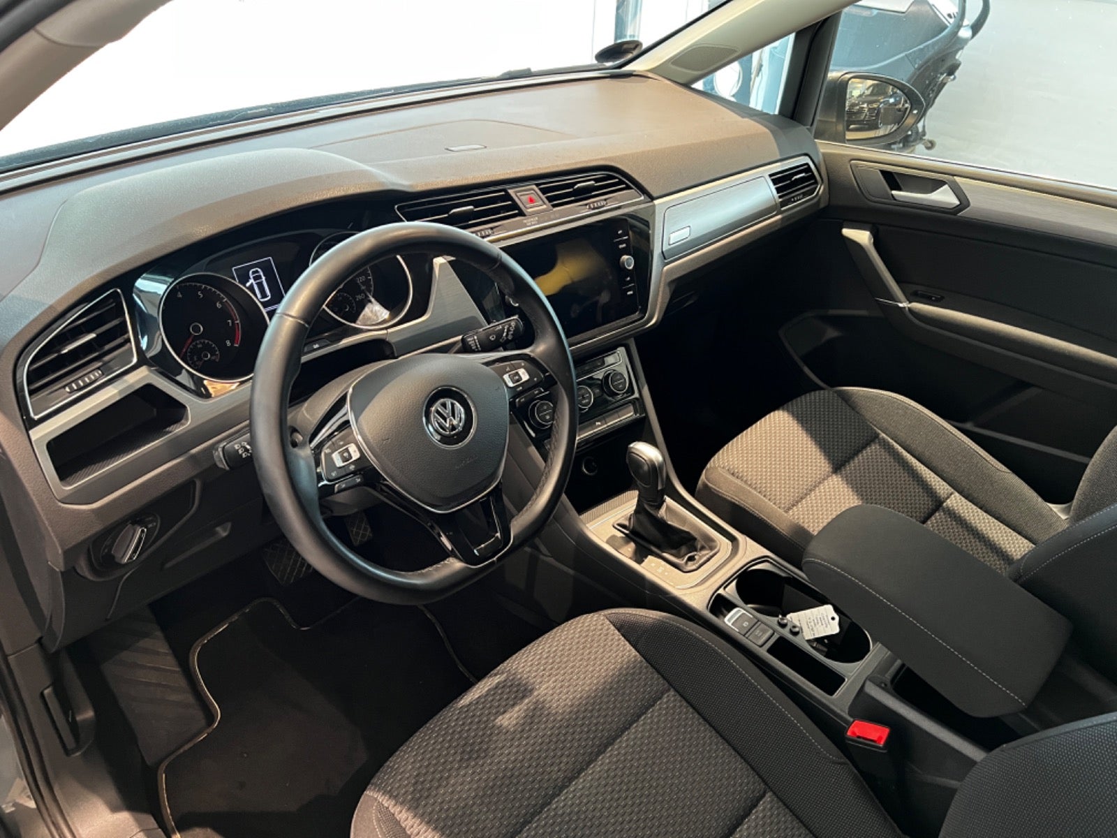 VW Touran 1,5 TSi 150 Comfortline Family DSG 7prs 5d,